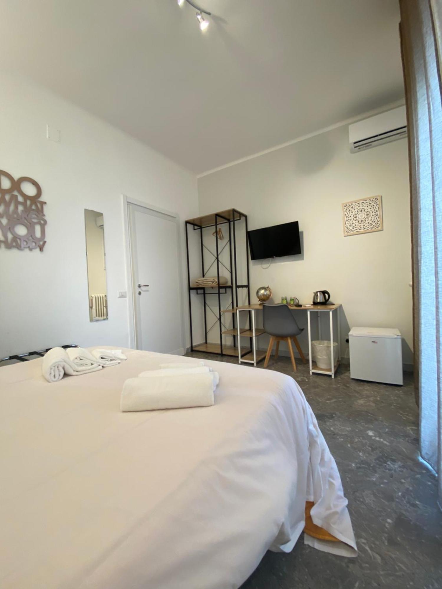 Stanze Di Sofia Hotel Bari Kültér fotó